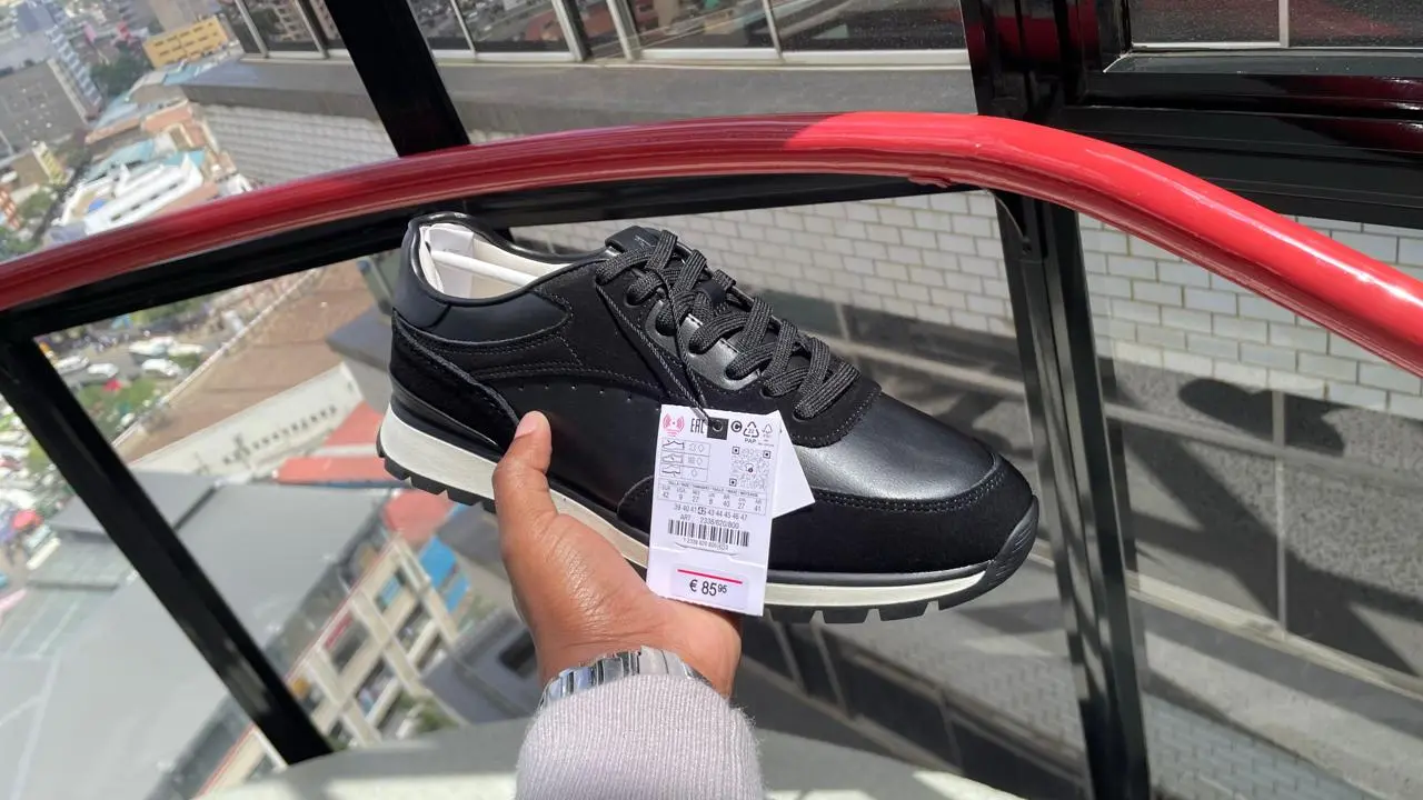 Zara Black Leather & Suede Casual Sneaker