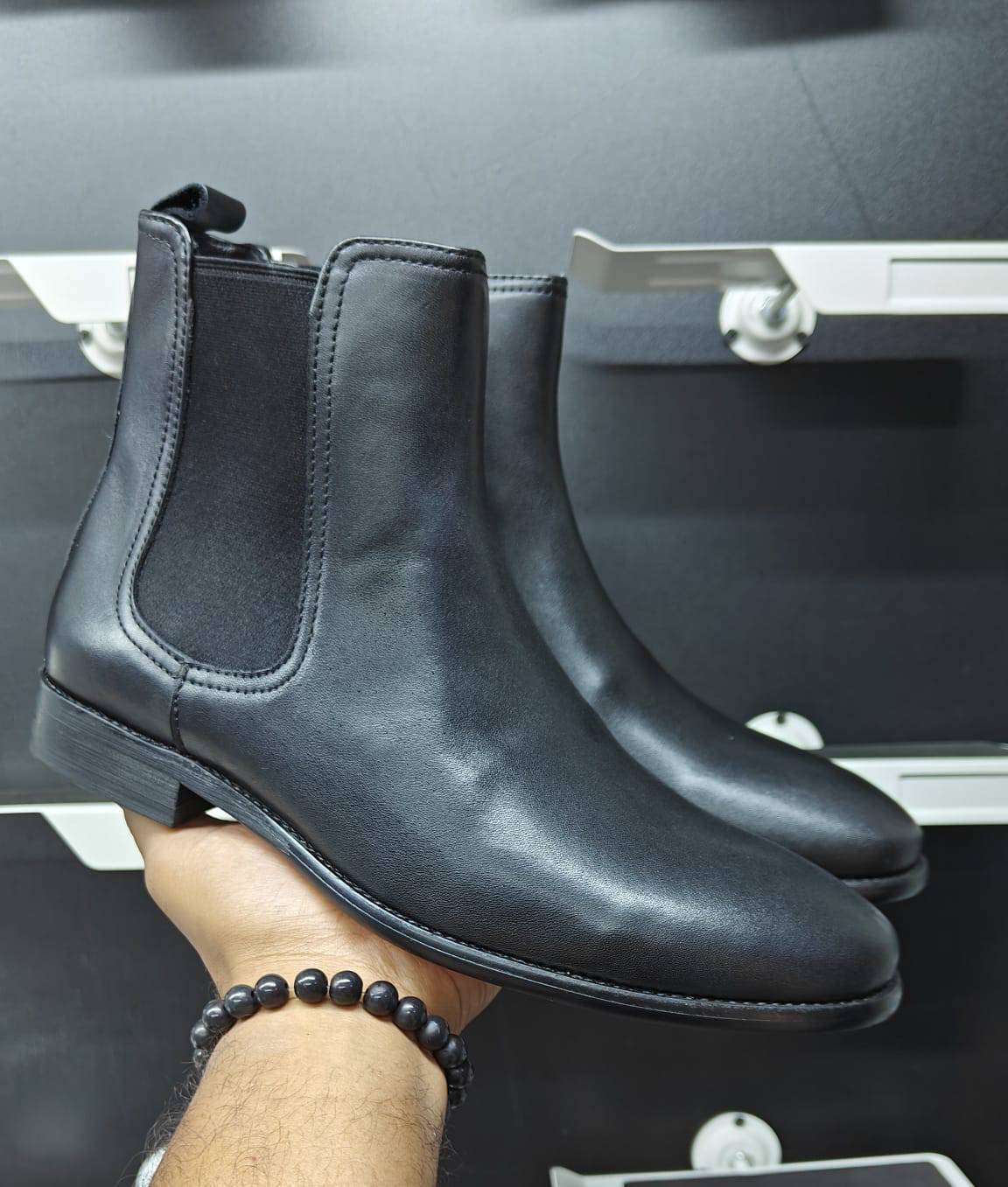 Zara Leather Chelsea Boots Black